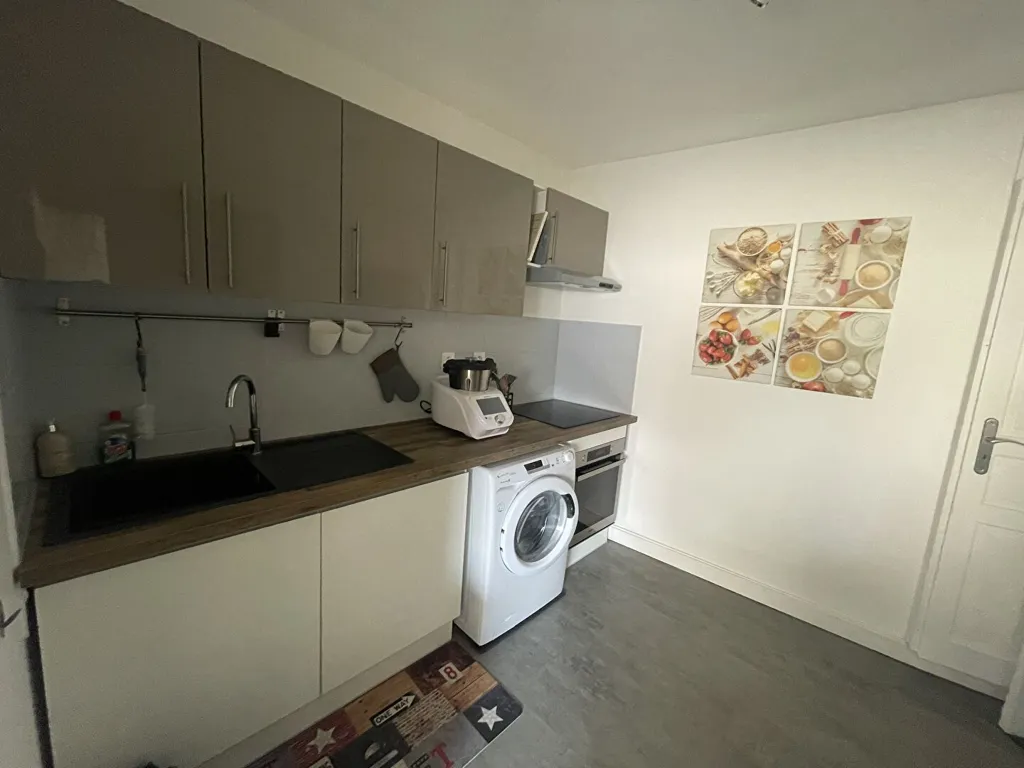 Kitchen - Duplex Apartment in Historic Building, Montélimar