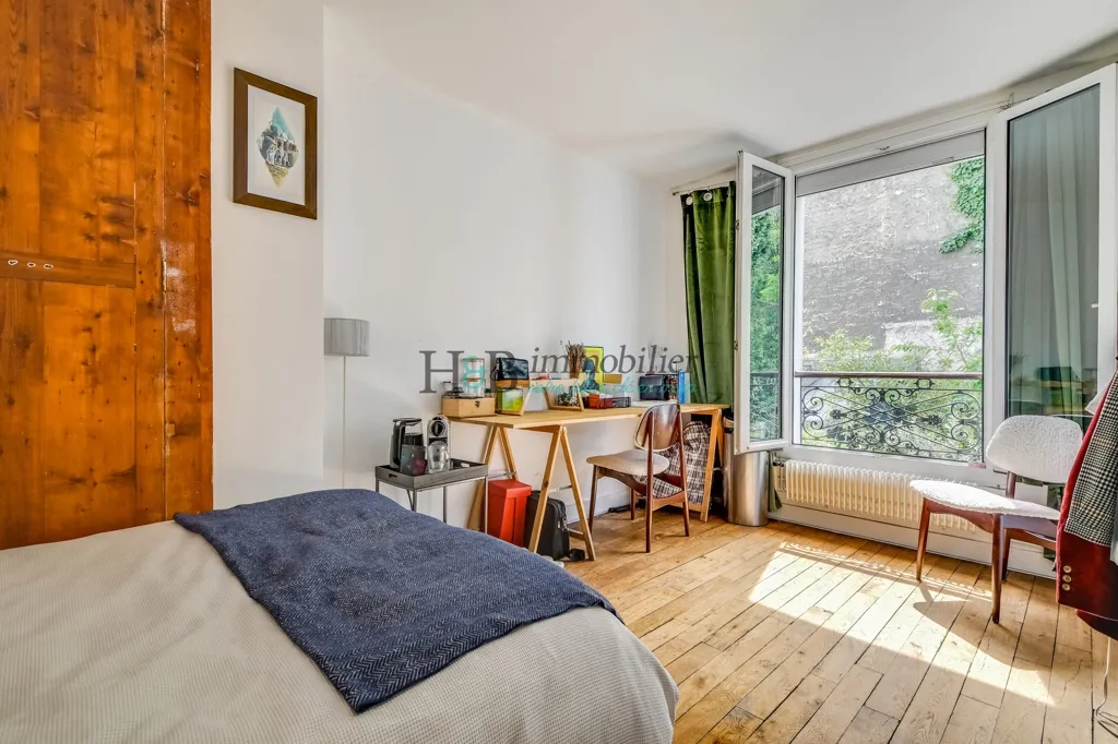 Chambres - Duplex Familial avec Terrasse et Jacuzzi à La Villette