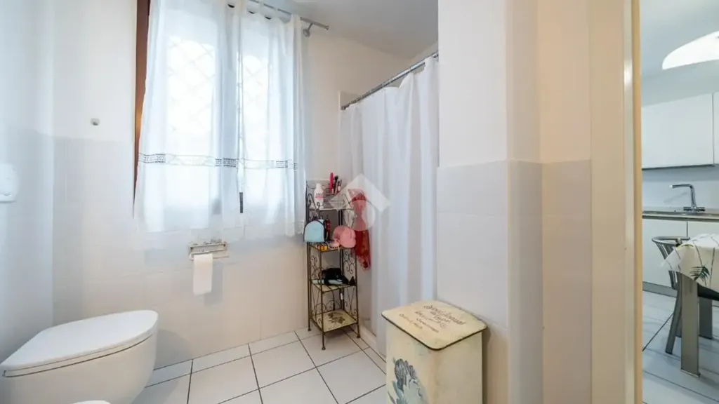 Salles de bain - Villa with Private Garden in Quattro Castella