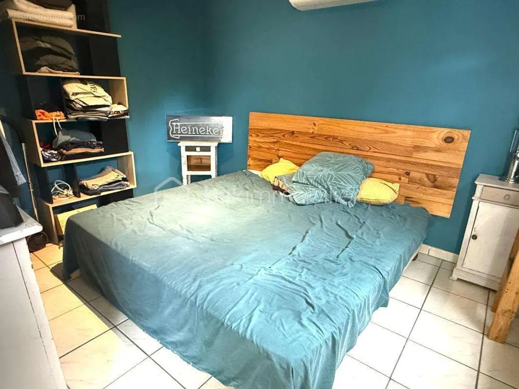 Camere da letto - Commercial Space with Apartment in Jonzac Centre