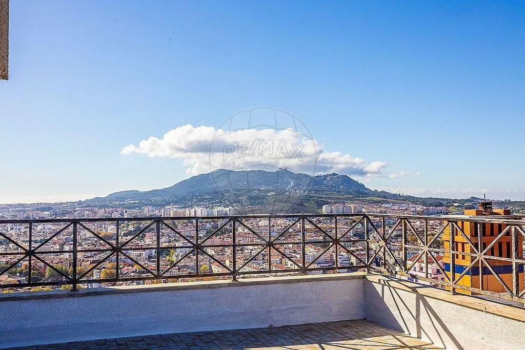 Terrass - Luxury Duplex Flat in Sintra