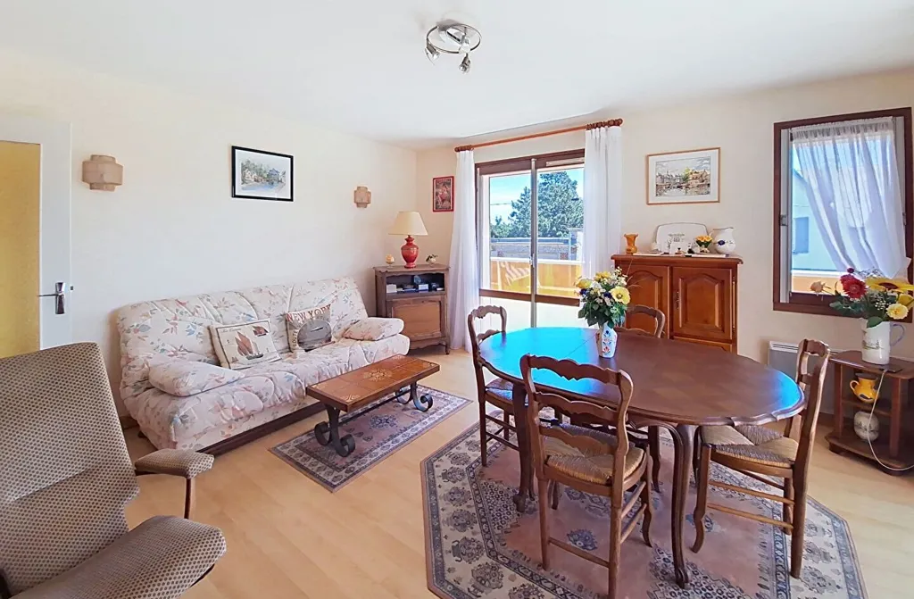 Söögituba - Apartment with Balcony in Cabourg