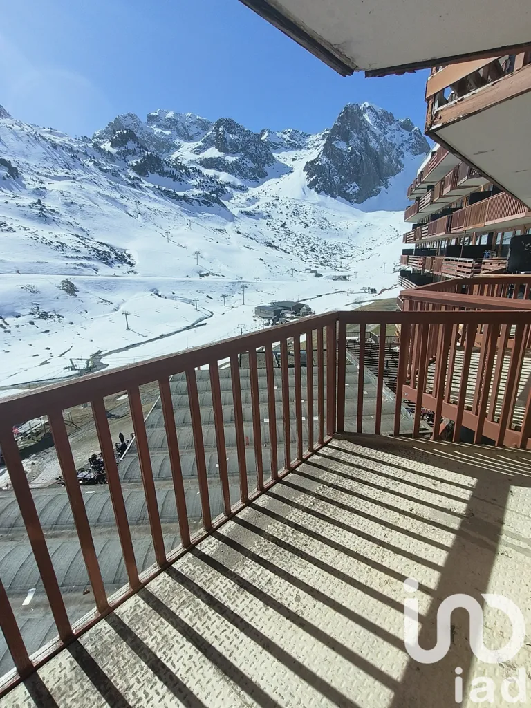 Balcony - Studio with Mountain View in Hautes-Pyrénées