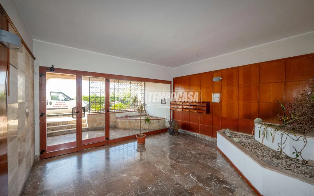 Entrée - First Floor Flat with Sea View Terrace in Messina