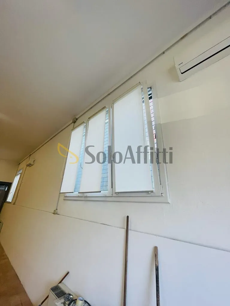1-toaline ärihoone asukohas Ferrara