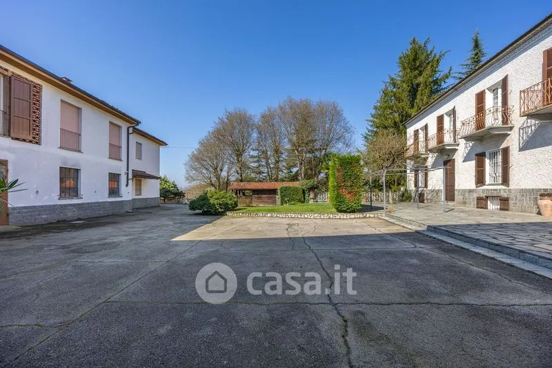 Jardin - Historic Estate with Panoramic Views in Portacomaro
