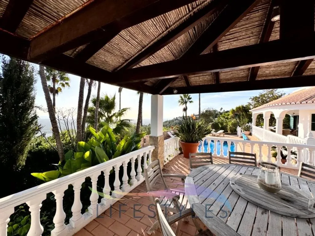 Terrass - Luxury Villa with Coastal Views in Faro
