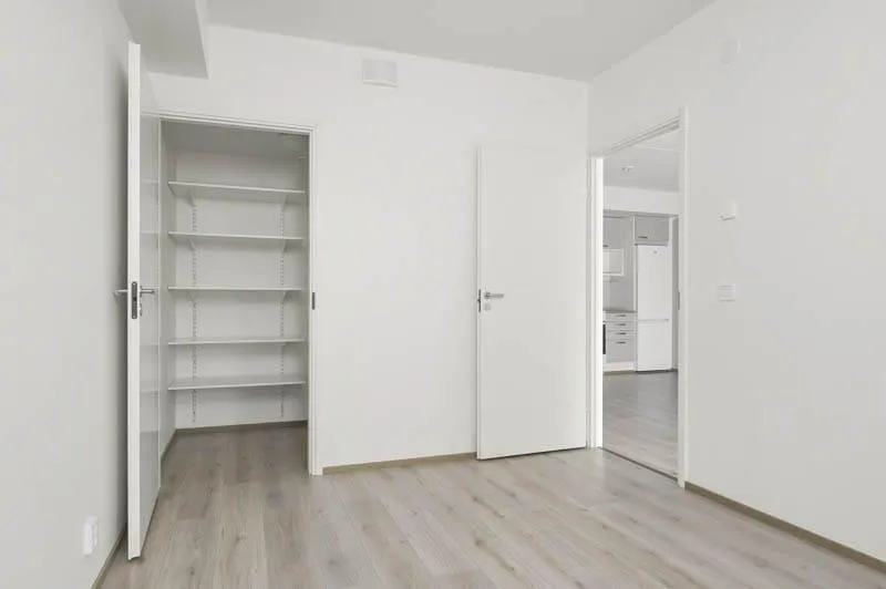 Toad - Flat with Balcony in Kaarela, Helsinki