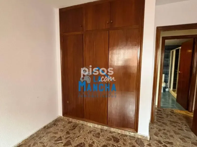 hallway_entrance