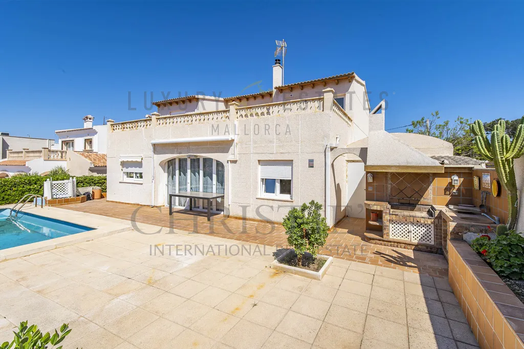 Bassein - Seafront Villa with Marina Views in Port Adriano