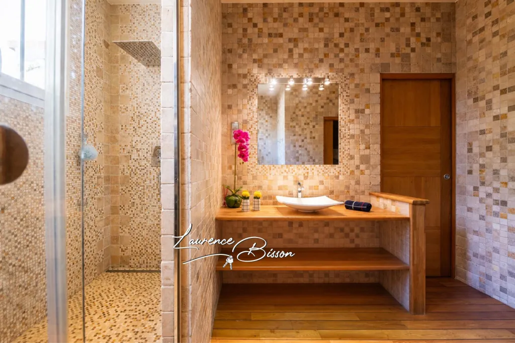 10-room house in Le Raincy