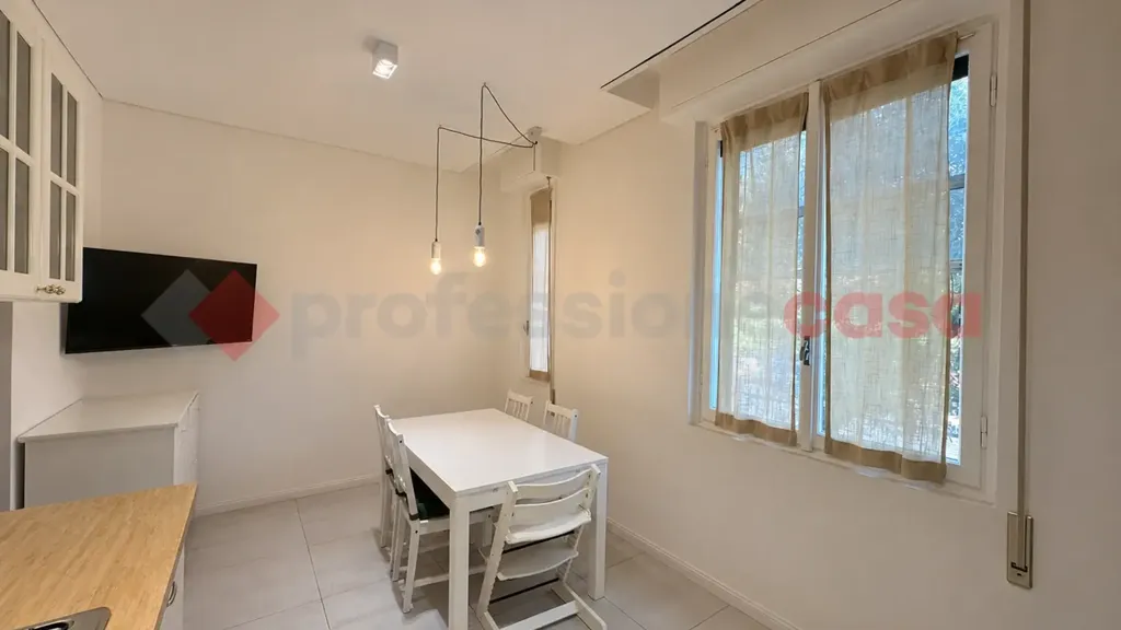 Dining Room - Semi-detached Villa with Central Location in Opera
