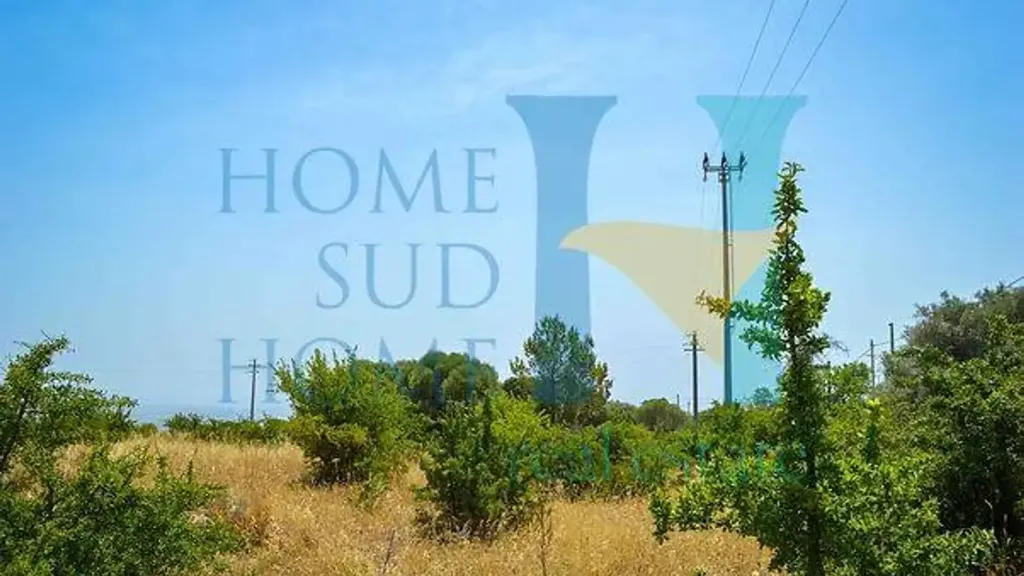 Aed - Buildable Land with Panoramic Potential in Noto