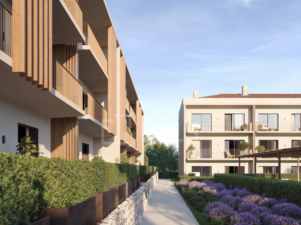 T2 Apartment with Balcony in Tavira