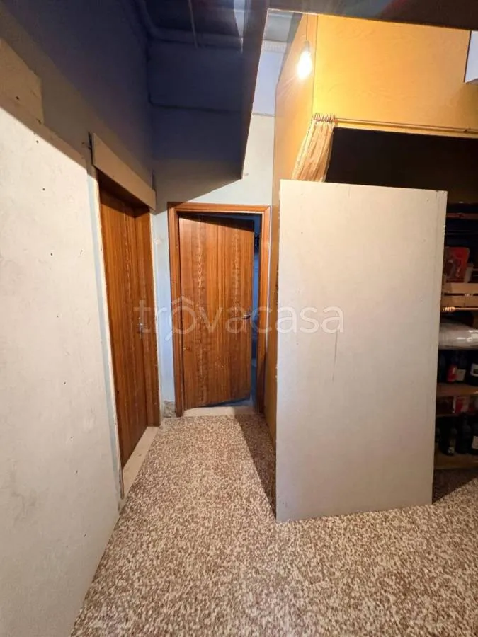 Garage - Completely Refined Bifamiliar in Central Ferrara