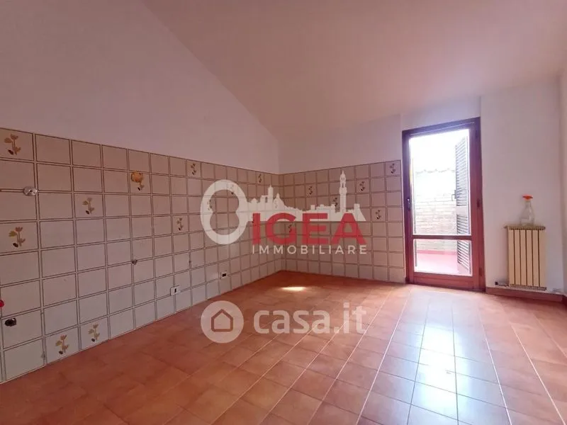 Pièces - Spacious Loft with Terrace in Siena