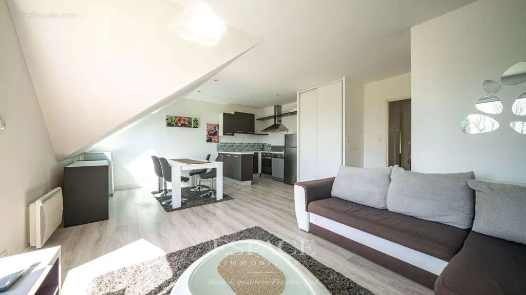 Séjour - Appartement T3 avec Garage à Concarneau