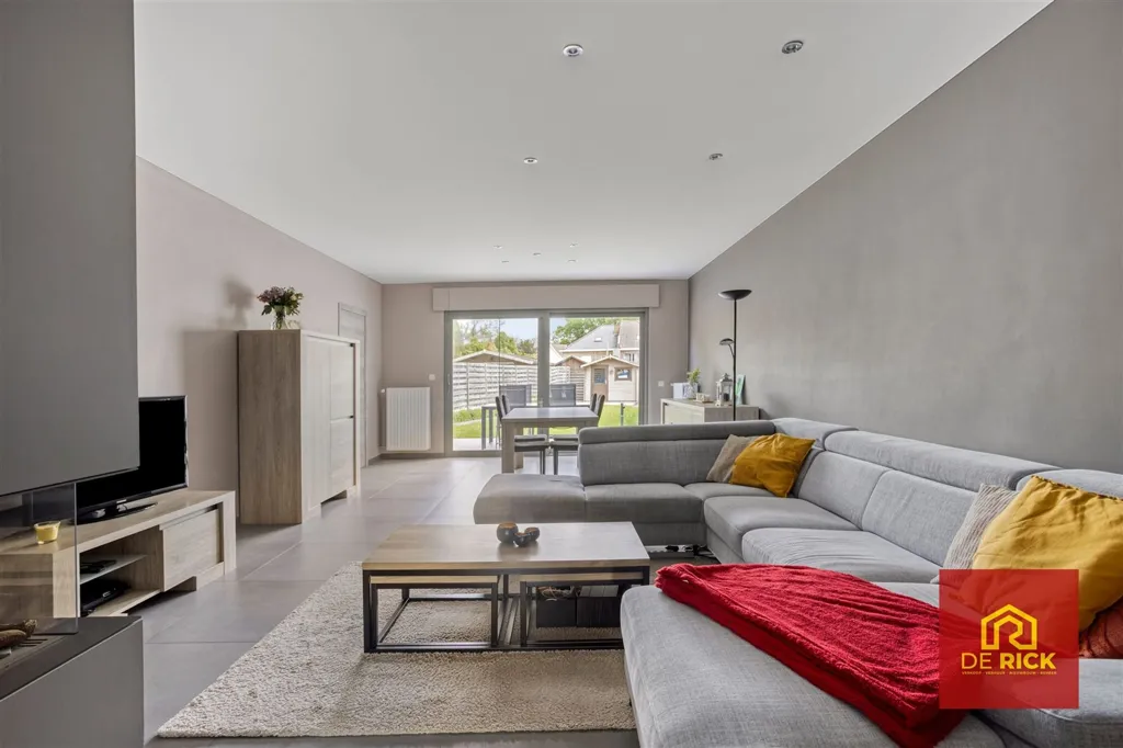 Séjour - Maison Moderne avec Terrasse à Hofstade