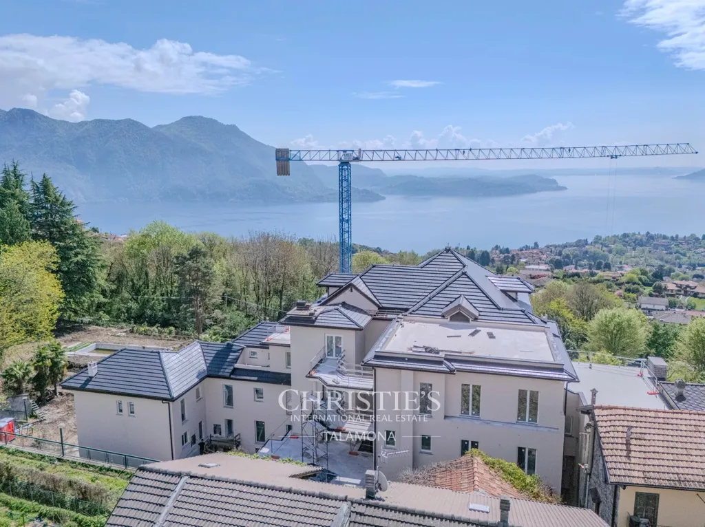 Õhuvaade - Luxury Lake View Apartment in Arizzano