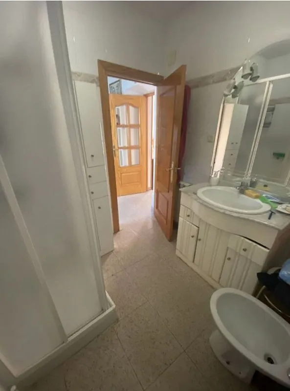 Bathrooms - Chalet with Garden and Garage in Chinchón
