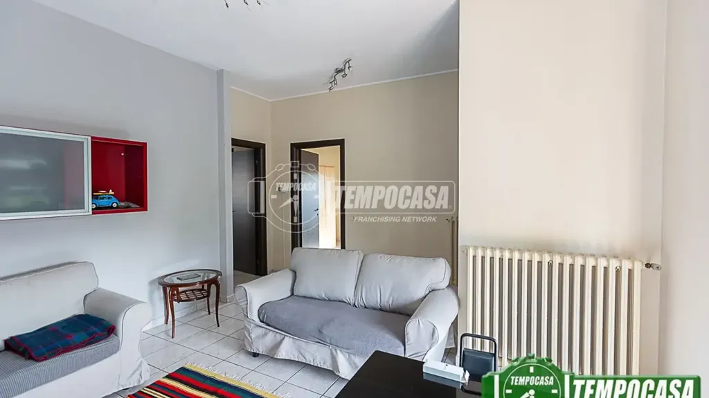 Elutuba - Renovated Apartment with Balcony in Codogno Centre