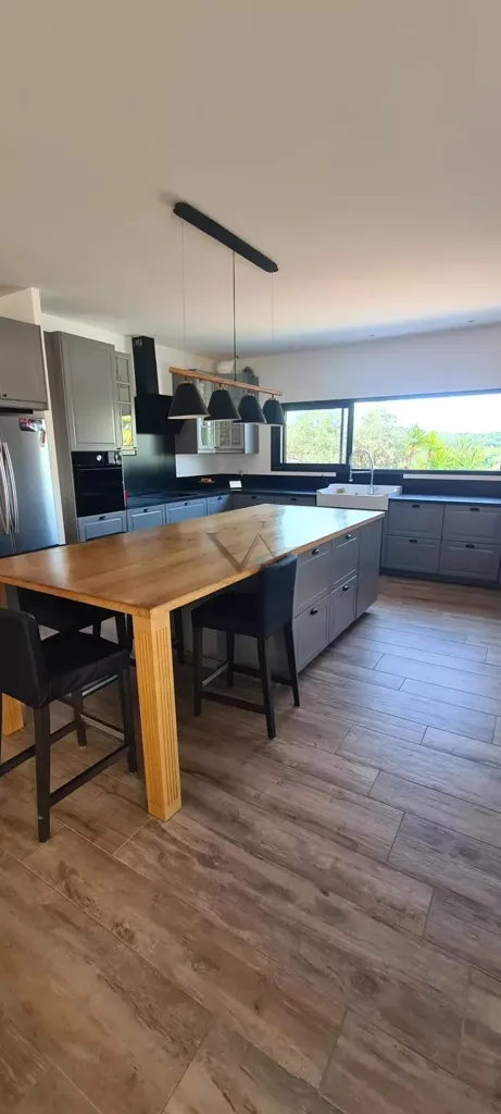 Cuisine - Villa Contemporaine avec Vue Dominante près de Montélimar