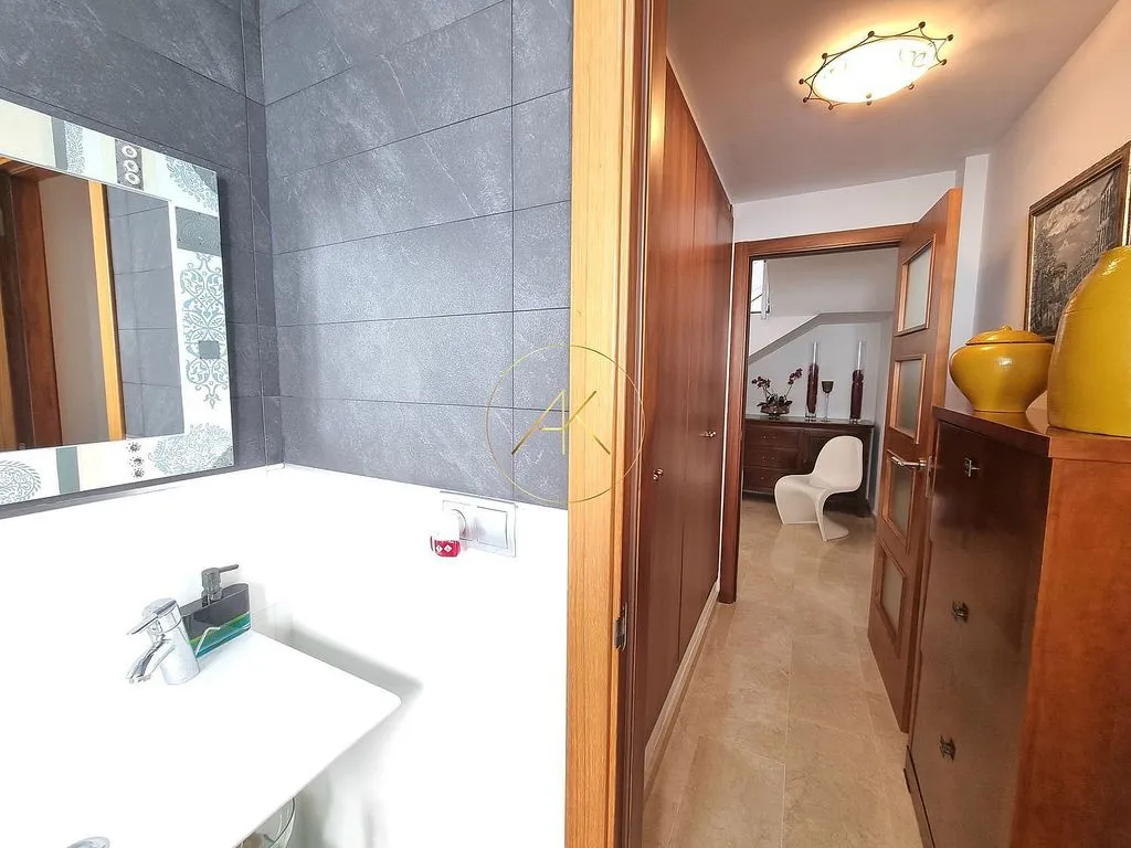 Bathrooms - Chalet with Pool and Terrace in Torre en Conill