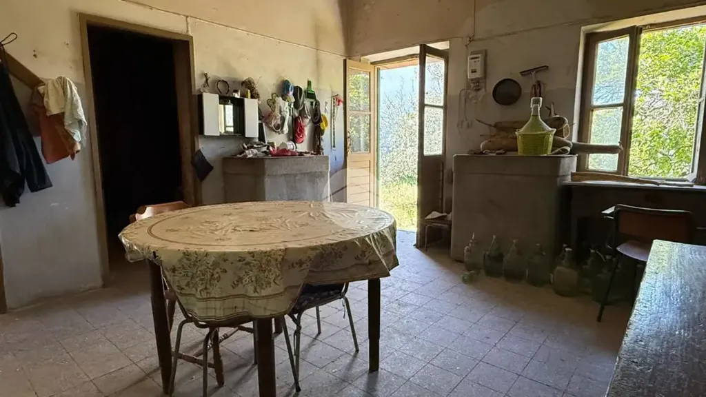 Salle à manger - Rustic House with Large Garden in Corigliano-Rossano