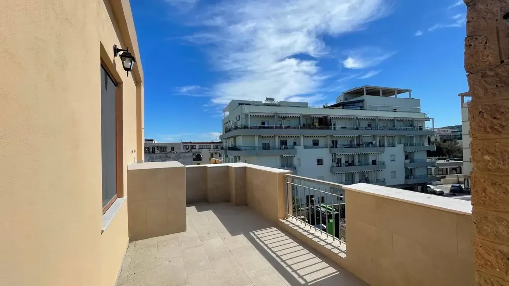 Balcon - Bright Triplex with Terrace in Alghero