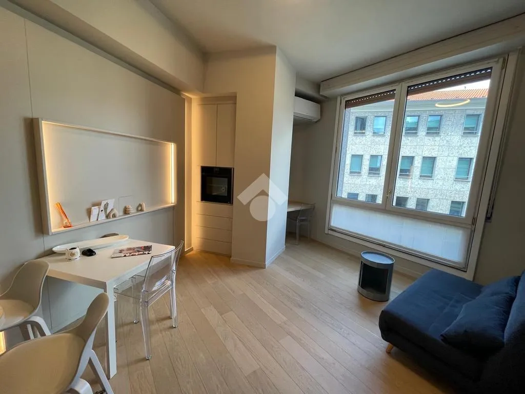 Soggiorno - Rearranged 2-Bedroom in Central Milan
