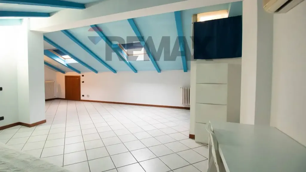 Pièces - Historic Apartment with Multiple Levels in Brescia