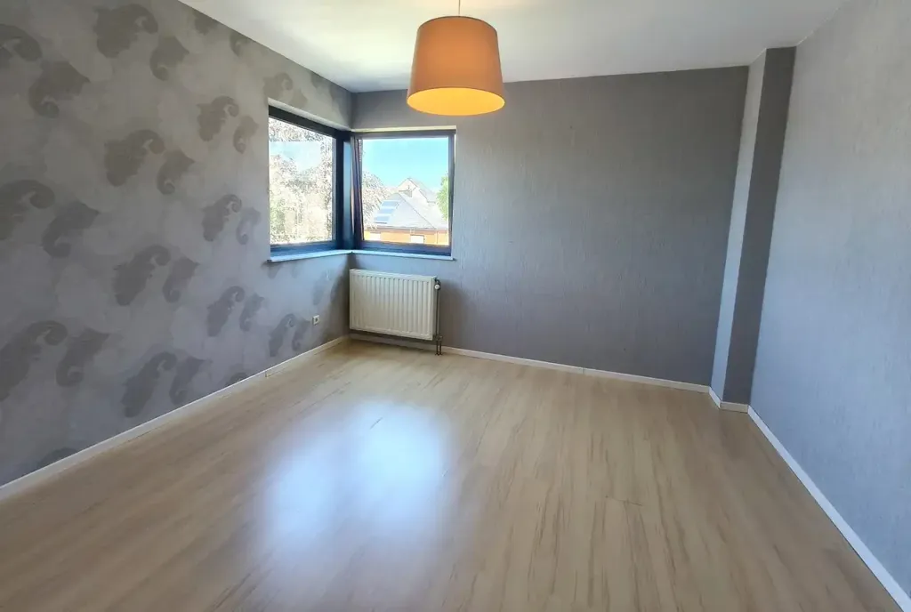 Magamistoad - Apartment with Garage on Corner in City Centre