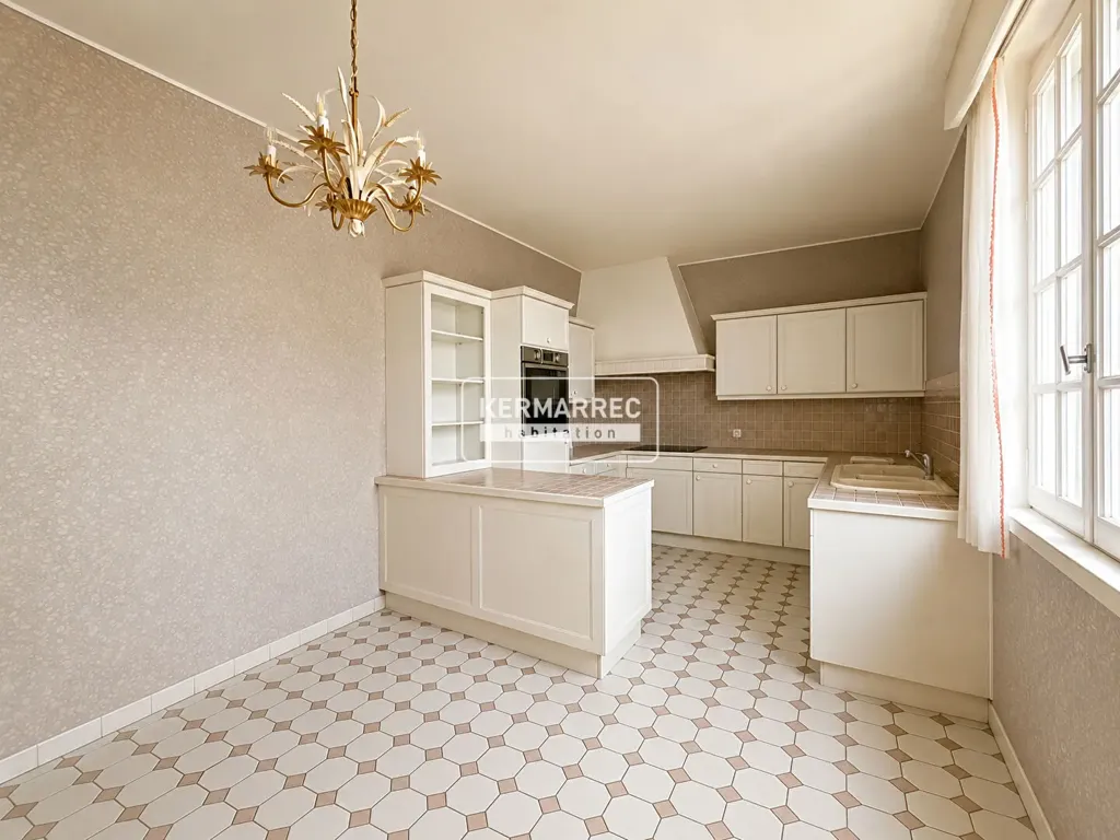 Köök - House with Professional Potential in Saint-Yves