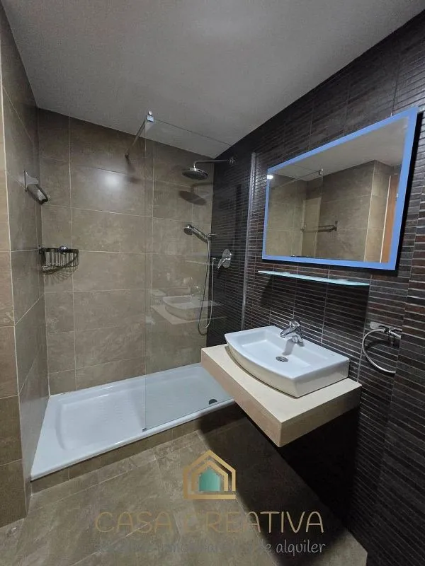 Bathrooms - Apartment with Balcony in Náquera
