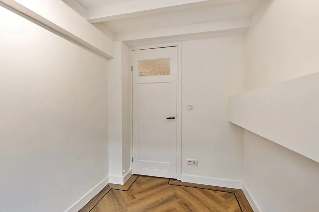 hallway_entrance