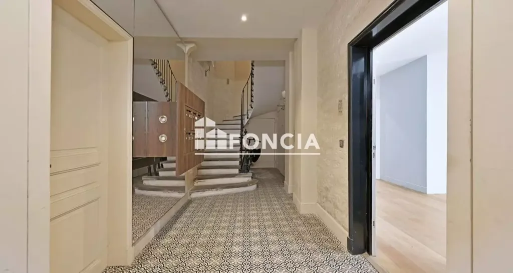 Entrée - Appartement avec Cour Privée en Centre-Ville de Montpellier