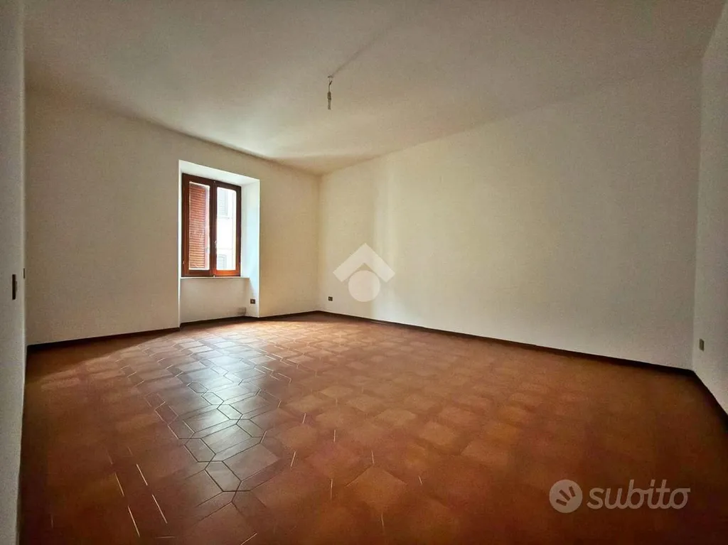 Toad - Historic Townhouse with Courtyard in Sigillo