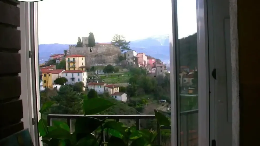 Balcon - Independent House with Town View in Ameglia