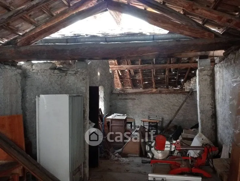 Pièces - Rustic Casale with Garden in Saint-Pierre