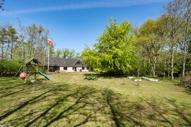 Jardin - Villa with Open Fields in Bøvlingbjerg