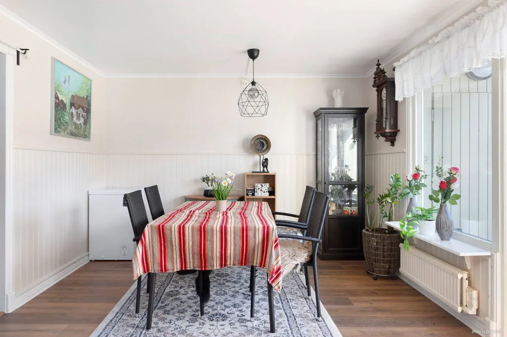 Salle à manger - Terraced House with Garden in Gråbo