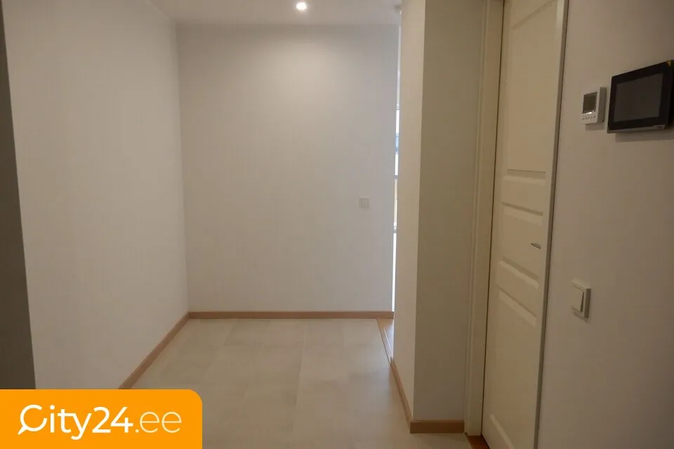 Esik - New Apartment with Balcony in Rae