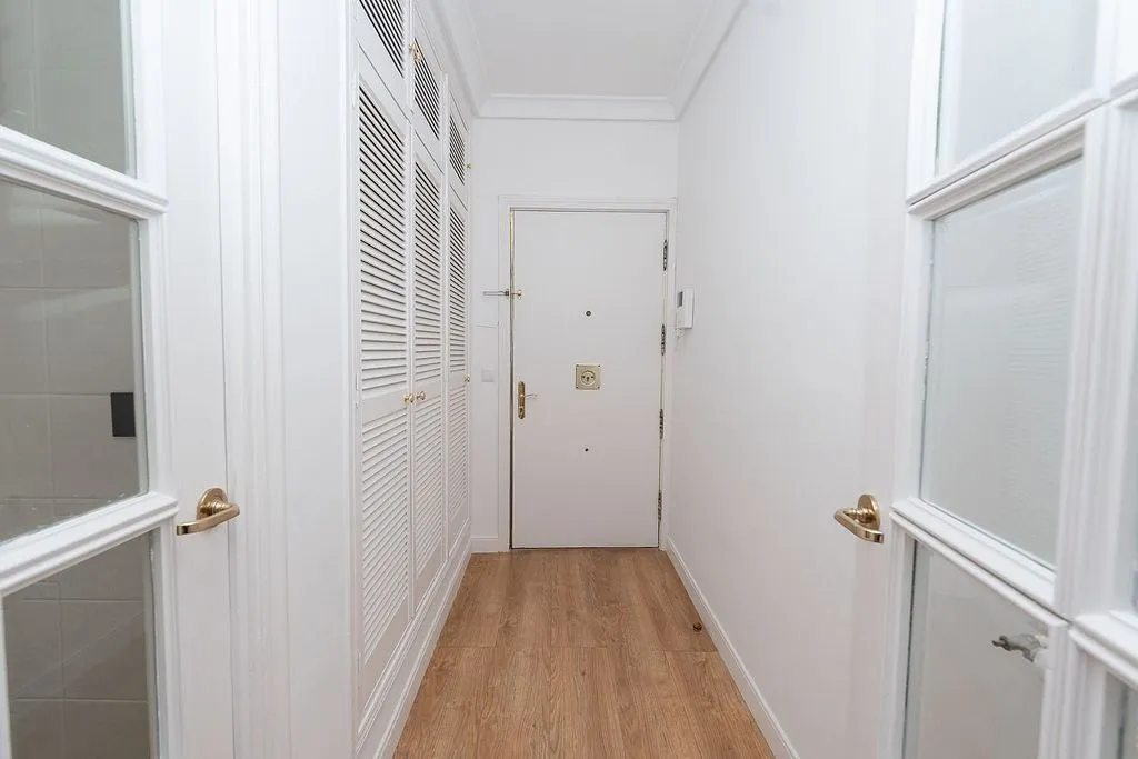 Esik - Apartment with Terrace in Bernabéu, Madrid