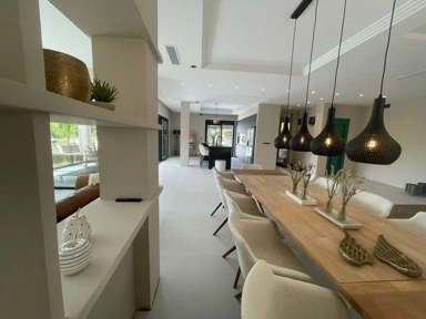 Salle à manger - Renovated Chalet with Pool in Casco Antiguo