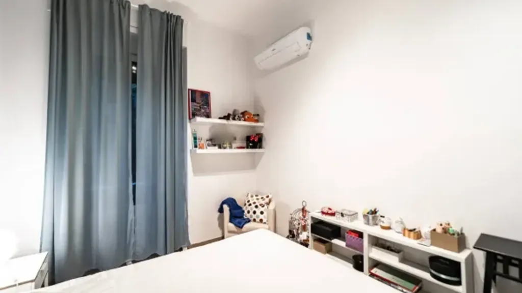 Chambres - Modernised Flat with Balcony in Milan