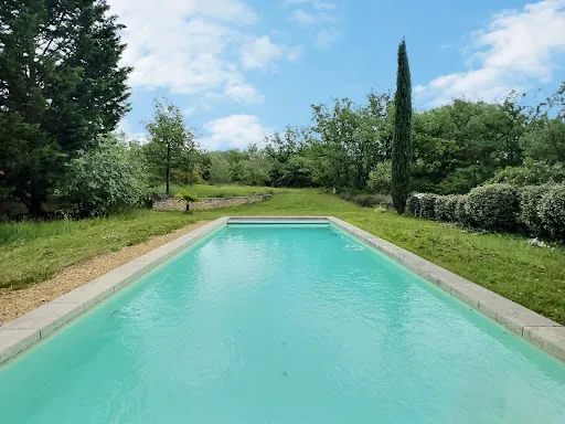 Bassein - Architectural House with Pool in Roussillon