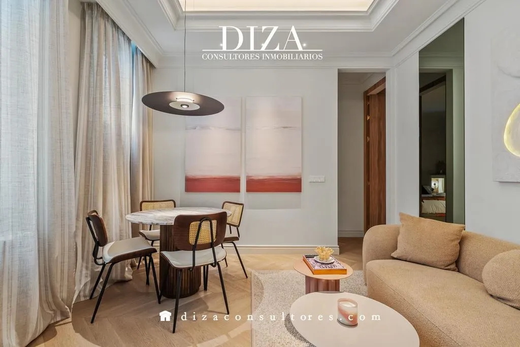 Elutuba - Luxury 6-Bedroom Apartment in Madrid