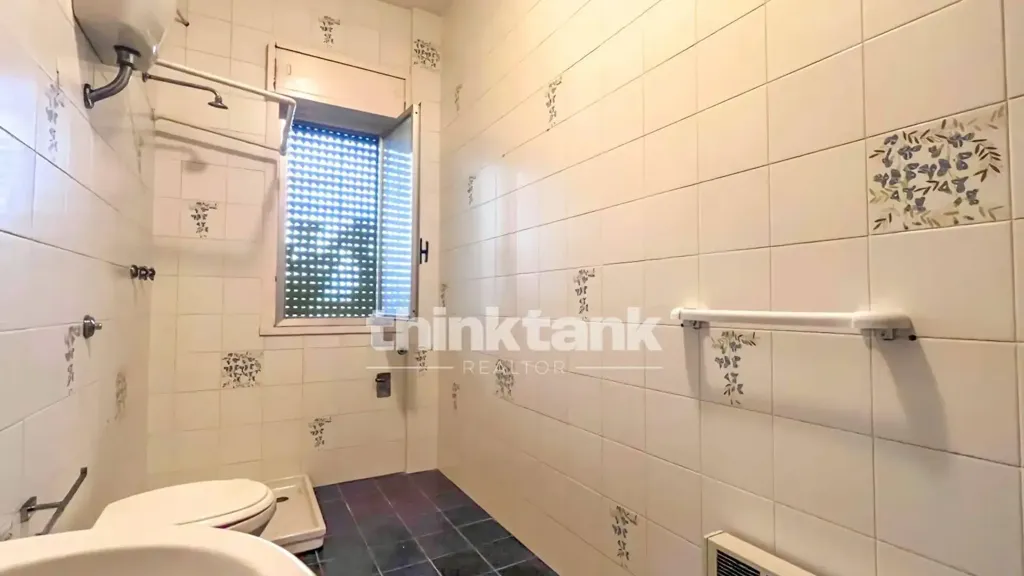 Bathrooms - Furnished Apartment with Mountain View in Agrigento