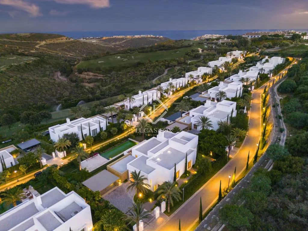 Vista aerea - Luxury Villa with Pool in Estepona
