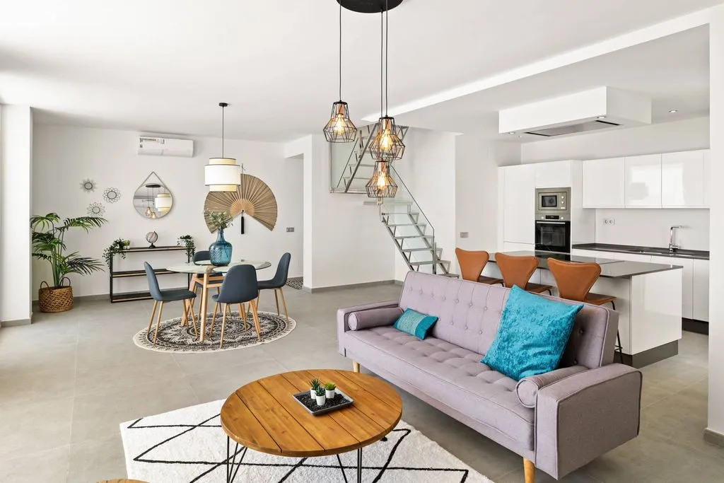 Elutuba - 3-Bedroom Penthouses with Sea View in Marbella